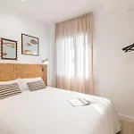 By Olala Homes Apartment