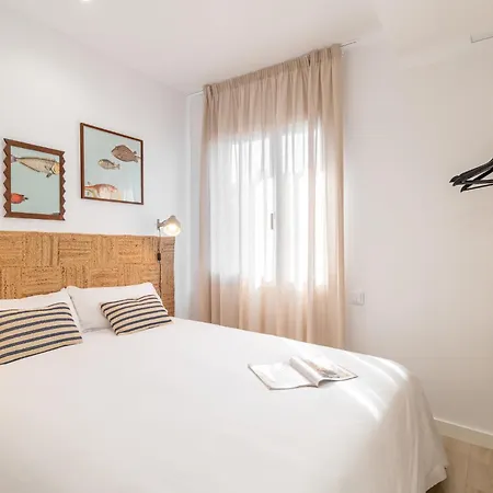By Olala Homes Apartment
