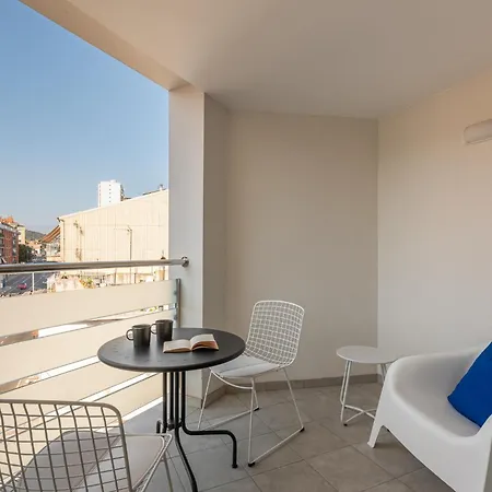 Apartment By Olala Homes *
